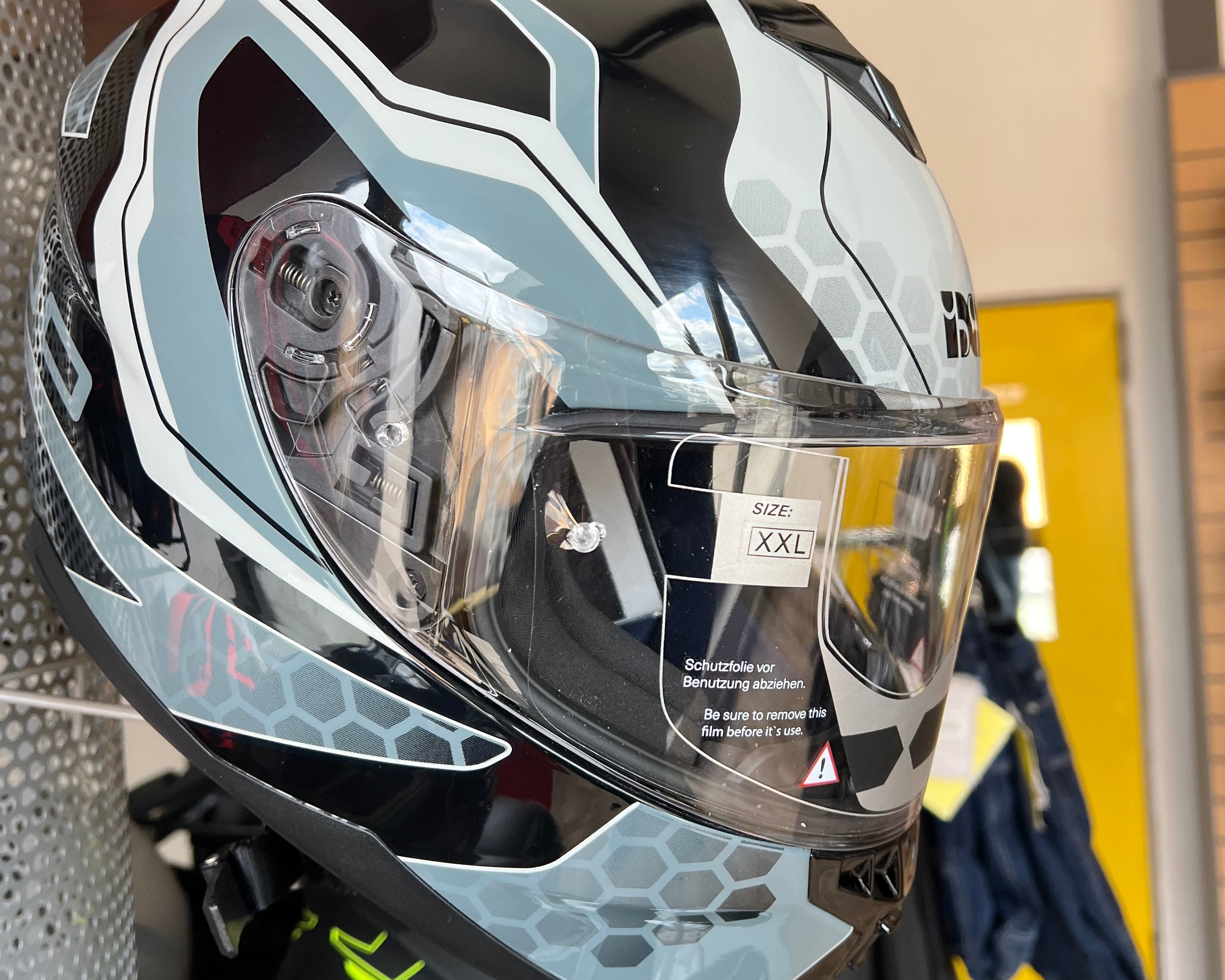 Integralhelm iXS1100 2.2 schwarz-grau glänzend